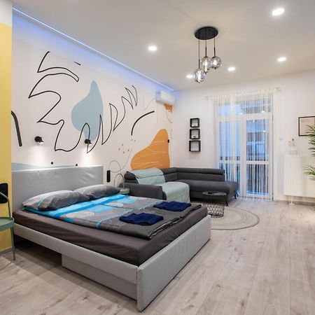 Centre Point Apartment บูดาเปสต์ ภายนอก รูปภาพ