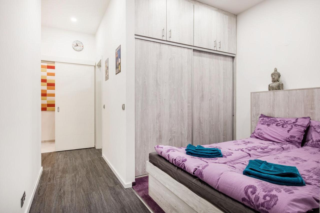 Centre Point Apartment บูดาเปสต์ ภายนอก รูปภาพ
