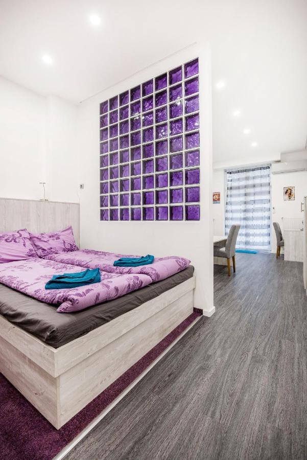 Centre Point Apartment บูดาเปสต์ ภายนอก รูปภาพ