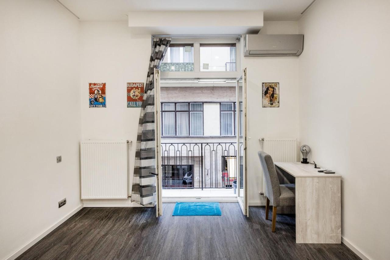 Centre Point Apartment บูดาเปสต์ ภายนอก รูปภาพ