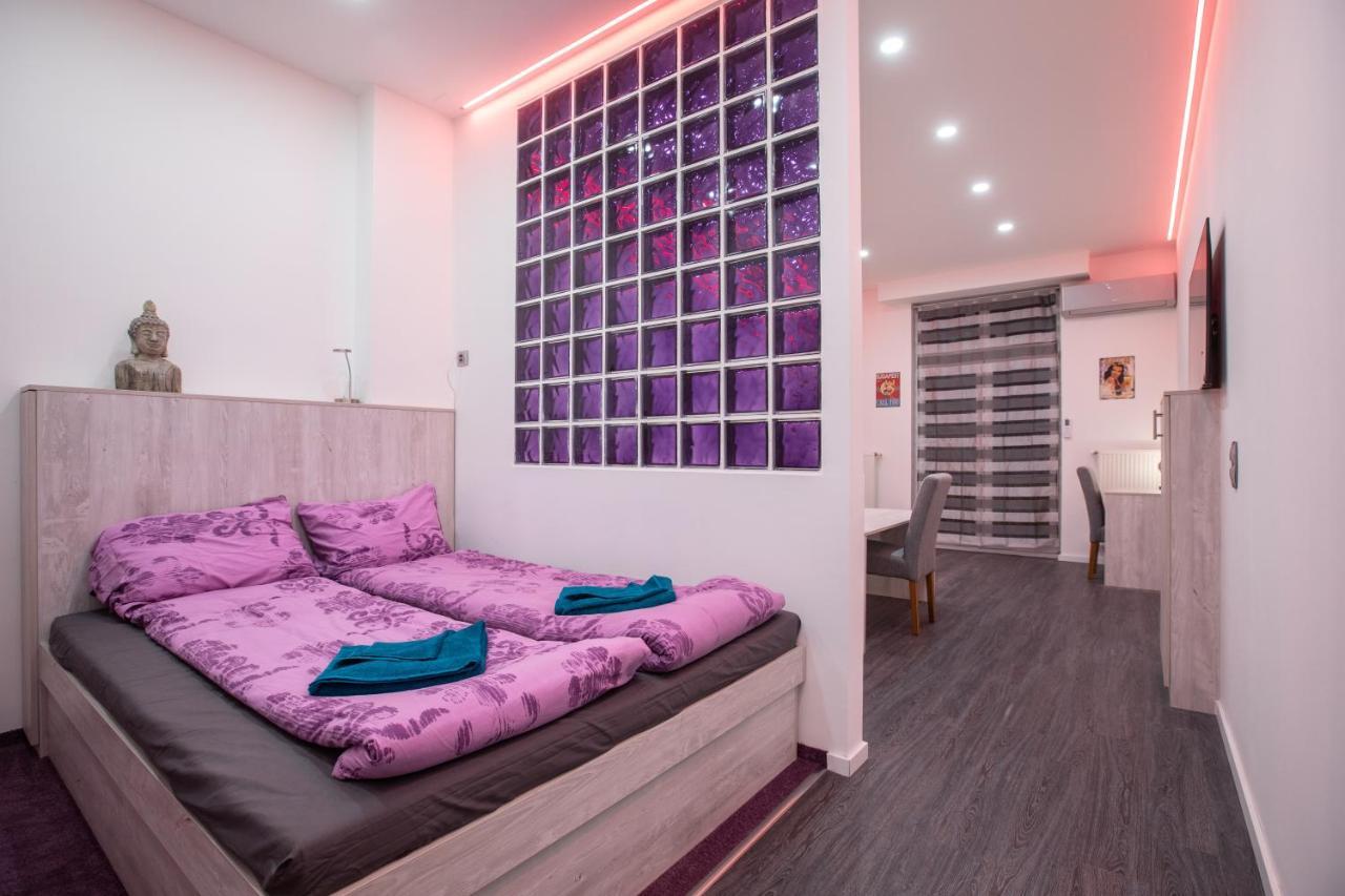 Centre Point Apartment บูดาเปสต์ ภายนอก รูปภาพ