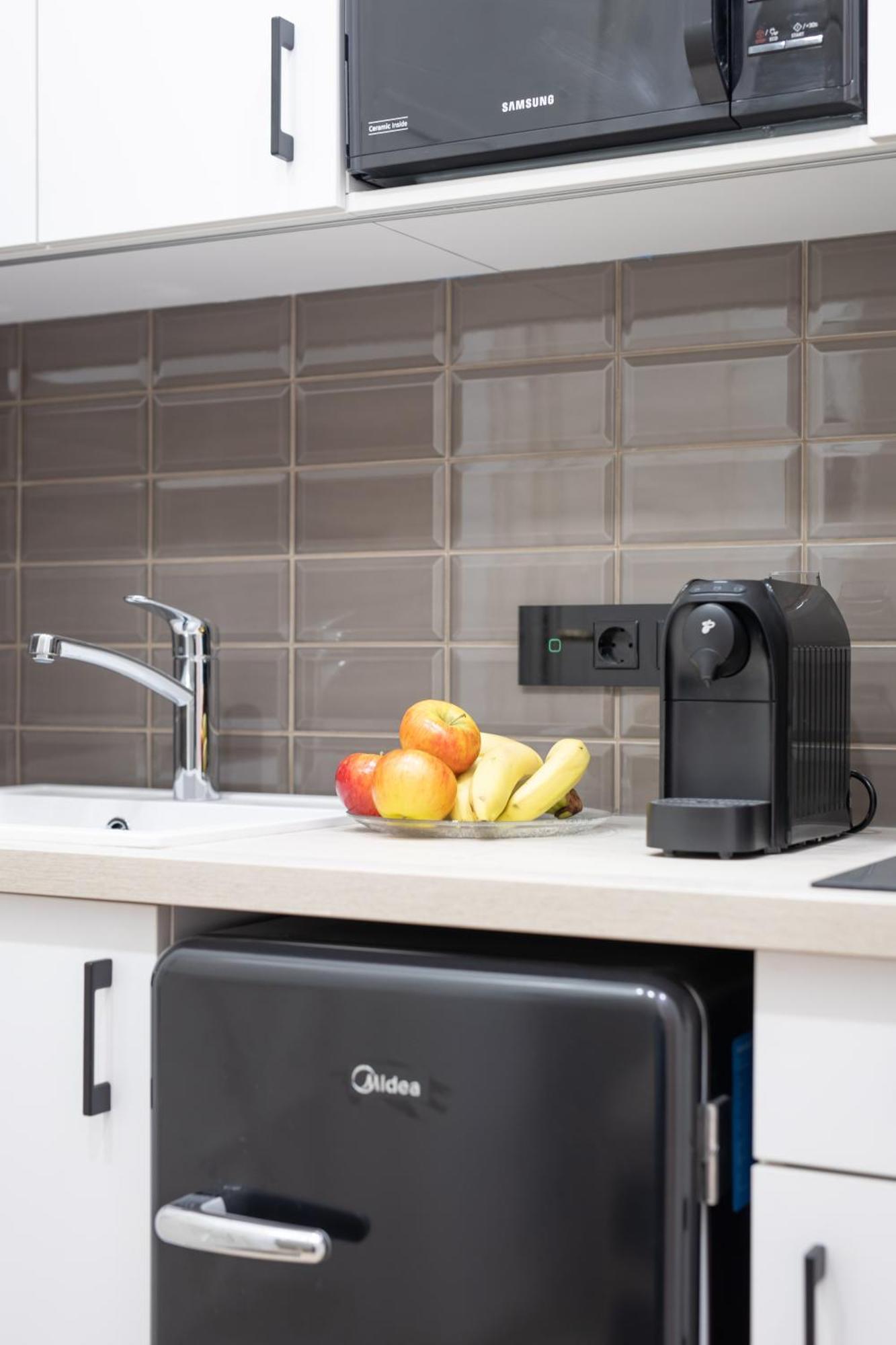 Centre Point Apartment บูดาเปสต์ ภายนอก รูปภาพ
